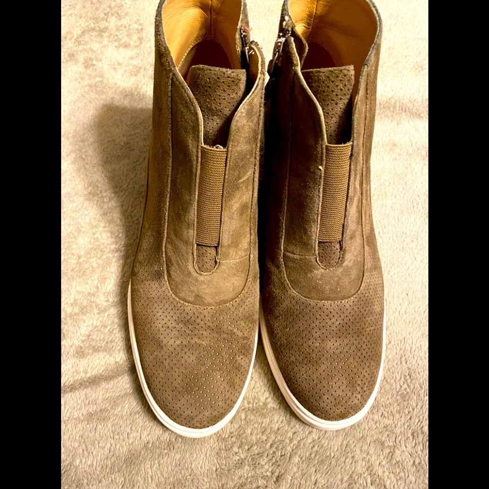 Línea Paolo Wedge Shoe:Boot